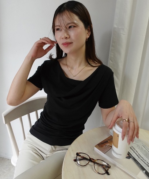 CORNERS(コーナーズ)の「【接触冷感】ドレープ半袖Tシャツ(Tシャツ/カットソー・レディース・ブルー/ピンク/ホワイト/ブラック/ライトグリーン・M/L)」の17枚目の写真