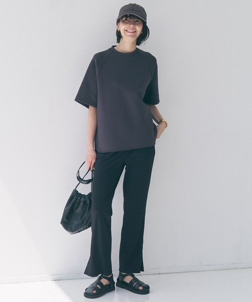 UNFILO(アンフィーロ)の「BEAUTY FORM JERSEY light バックZIP プルオーバー(スウェット・レディース・グレー系/アイボリー系/ブラック系/ベージュ系・LARGE/MEDIUM/SMALL)」の14枚目の写真
