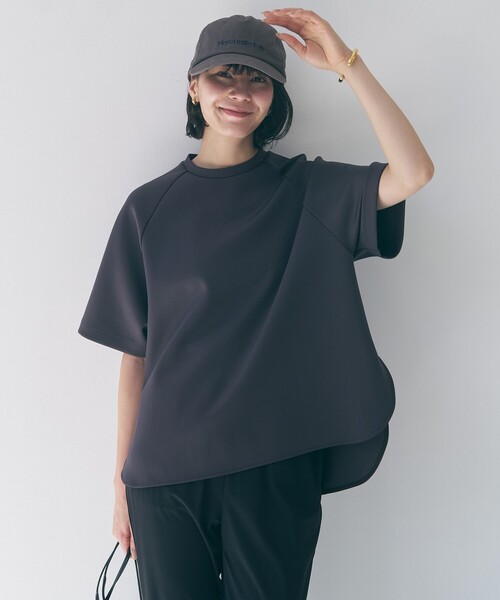 UNFILO(アンフィーロ)の「BEAUTY FORM JERSEY light バックZIP プルオーバー(スウェット・レディース・グレー系/アイボリー系/ブラック系/ベージュ系・LARGE/MEDIUM/SMALL)」の15枚目の写真