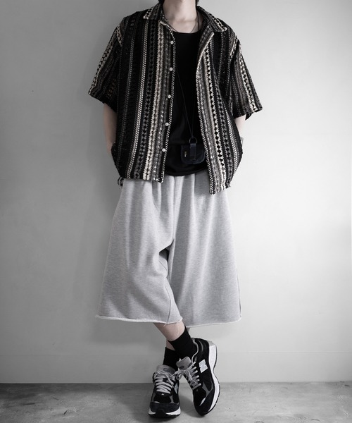 RUUBON(ルーボン)の「【RUUBON】cutoff sweat half pants / カットオフスウェットハーフパンツ(スウェットパンツ・メンズ・グレー/ブラック・S/L/M)」の4枚目の写真