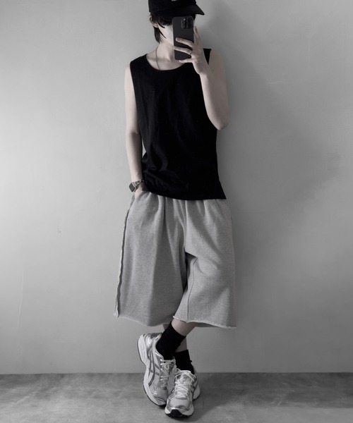 RUUBON(ルーボン)の「【RUUBON】cutoff sweat half pants / カットオフスウェットハーフパンツ(スウェットパンツ・メンズ・グレー/ブラック・S/L/M)」の5枚目の写真