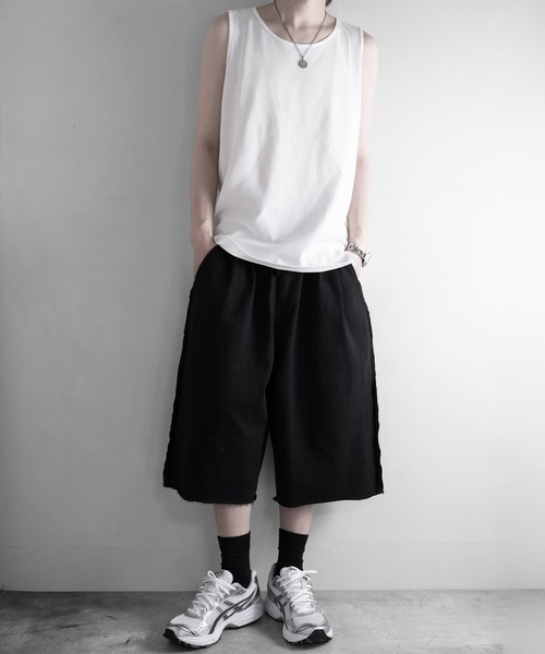 RUUBON(ルーボン)の「【RUUBON】cutoff sweat half pants / カットオフスウェットハーフパンツ(スウェットパンツ・メンズ・グレー/ブラック・S/L/M)」の12枚目の写真