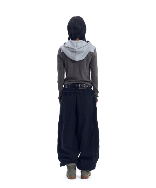 AAKAM(アーカム)の「Ribbed Contrast Button Hoodie (Dark Gray)(パーカー・レディース・その他・1/2)」の5枚目の写真
