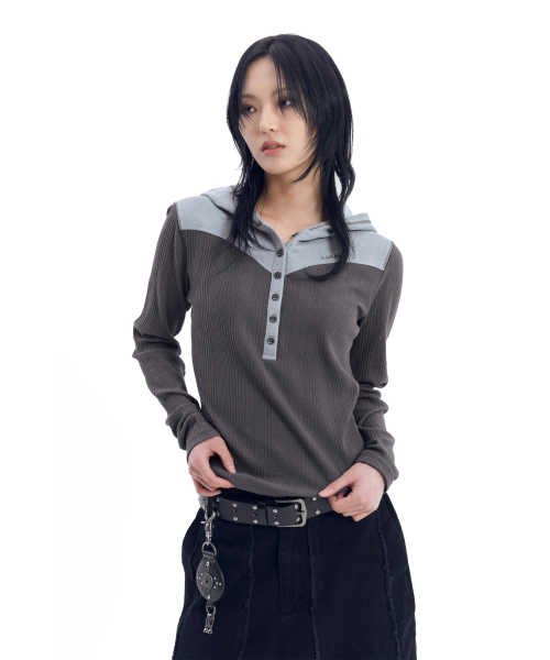 AAKAM(アーカム)の「Ribbed Contrast Button Hoodie (Dark Gray)(パーカー・レディース・その他・1/2)」の7枚目の写真