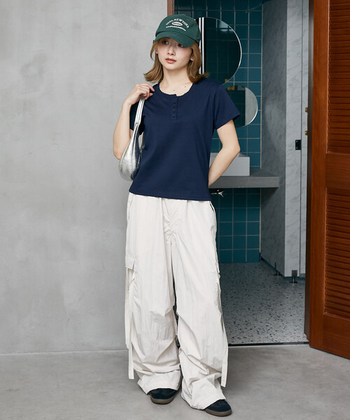 PUBLUX(パブリュクス)の「PUBLUX/パブリュクス ピコレース ヘンリーネック Tシャツ 限定展開(Tシャツ/カットソー・レディース・チャコールグレー/ネイビー/ブラウン/ライトグレー・フリ-)」の15枚目の写真