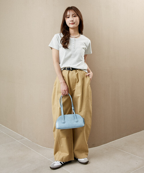 PUBLUX(パブリュクス)の「PUBLUX/パブリュクス ピコレース ヘンリーネック Tシャツ 限定展開(Tシャツ/カットソー・レディース・チャコールグレー/ネイビー/ブラウン/ライトグレー・フリ-)」の11枚目の写真