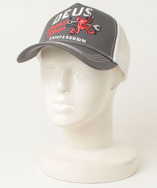 DEUS EX MACHINA(デウスエクスマキナ)の「【DEUS】Dogleg Trucker(キャップ・メンズ・グレー/ホワイト・ONE SIZE)」の2枚目の写真