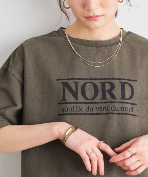 Pierrot(ピエロ)の「ピグメント加工オーバーサイズロゴTシャツ(Tシャツ/カットソー・レディース・チャコール/ブラウン・M/L/LL)」の4枚目の写真