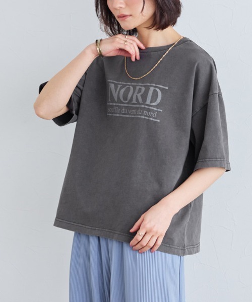 Pierrot(ピエロ)の「ピグメント加工オーバーサイズロゴTシャツ(Tシャツ/カットソー・レディース・チャコール/ブラウン・M/L/LL)」の12枚目の写真