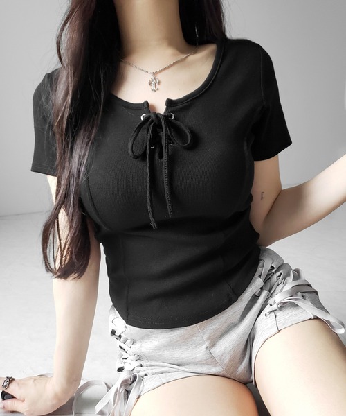 me+em select(ミームセレクト)の「【 3color 】レースアップスリムリブTシャツ / laceup slim lib T-shirts(Tシャツ/カットソー・レディース・グレー/ホワイト/ブラック・FREE)」の7枚目の写真
