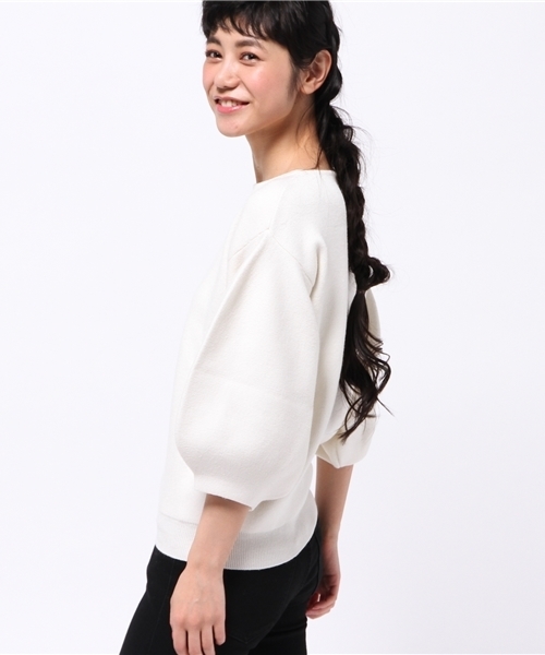 OUTLET（アウトレット）の「【WHO'S WHO gallery】SVカシミヤ袖バルーンニット（ニット/セーター・レディース・レッド/グレー/オフホワイト・FREE）」の5枚目の写真