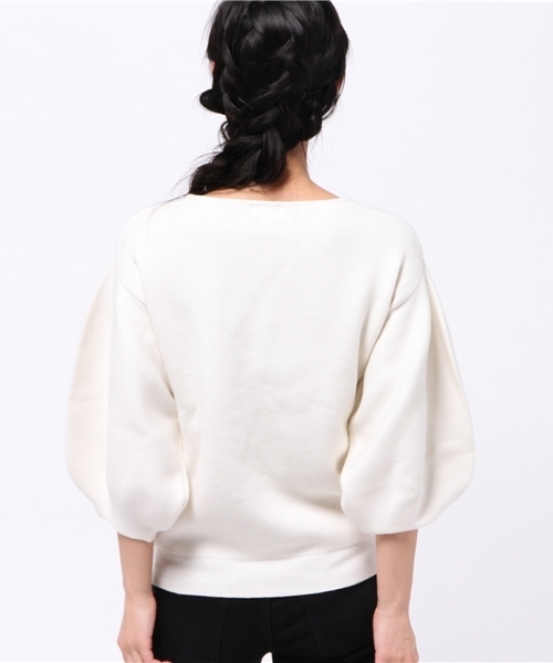 OUTLET（アウトレット）の「【WHO'S WHO gallery】SVカシミヤ袖バルーンニット（ニット/セーター・レディース・レッド/グレー/オフホワイト・FREE）」の6枚目の写真
