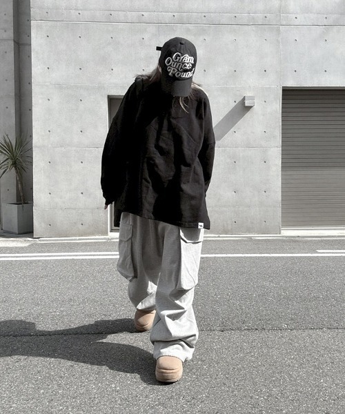 YACA（ヤーカ）の「Brushed Long Sleeve T-shirt/ブラッシュドロングスリーブTシャツ【unisex item】（Tシャツ/カットソー・レディース・ブラック/ホワイト・FREE）」の9枚目の写真