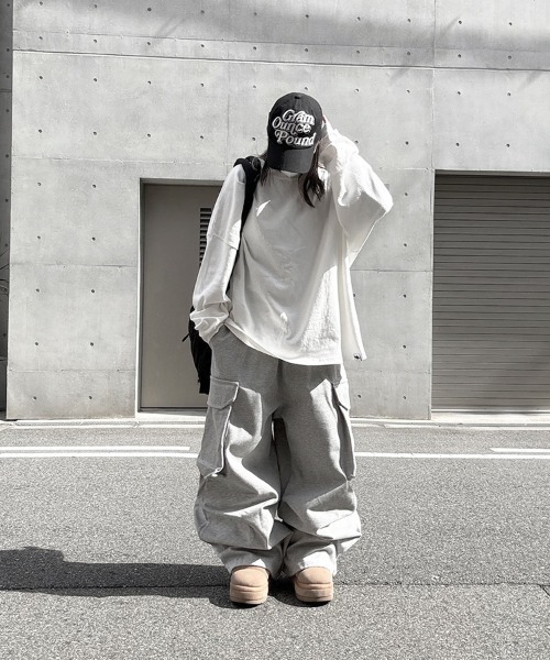 YACA（ヤーカ）の「Brushed Long Sleeve T-shirt/ブラッシュドロングスリーブTシャツ【unisex item】（Tシャツ/カットソー・レディース・ブラック/ホワイト・FREE）」の14枚目の写真