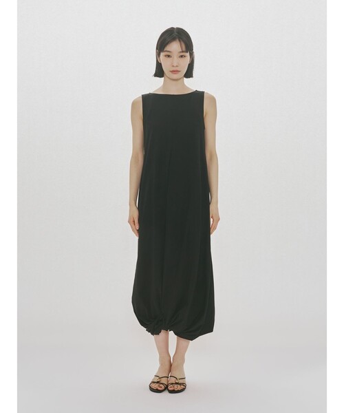 MIDIUMISOLID（ミディウミソリッド）の「MIDIUMISOLID for Ladies ジャージツイストヘムワンピース（ワンピース・レディース・ブラック/ネイビー/チャコールグレー・FREE）」の2枚目の写真