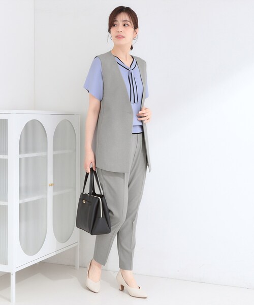 SHOO・LA・RUE(シューラルー)の「【セットアップ可/洗濯後しわになりにくい/S-LL】シンプルで合わせやすい ノーカラージレ(ベスト・レディース・ナチュラル/ネイビー/グレー・01/02/03/04)」の6枚目の写真