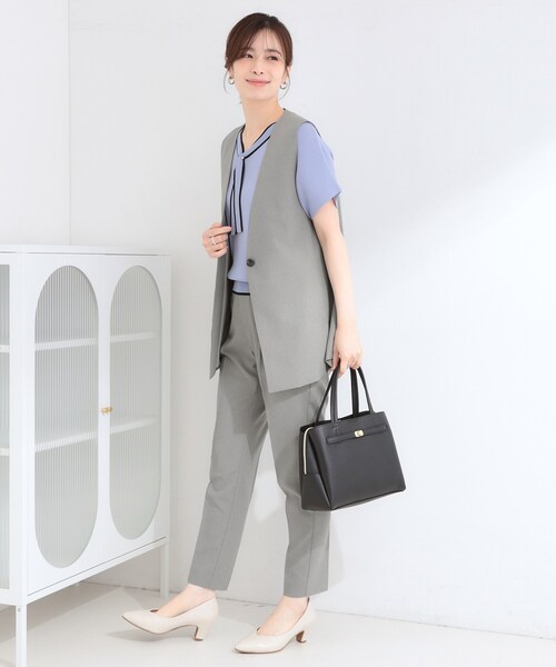 SHOO・LA・RUE(シューラルー)の「【セットアップ可/洗濯後しわになりにくい/S-LL】シンプルで合わせやすい ノーカラージレ(ベスト・レディース・ナチュラル/ネイビー/グレー・01/02/03/04)」の7枚目の写真