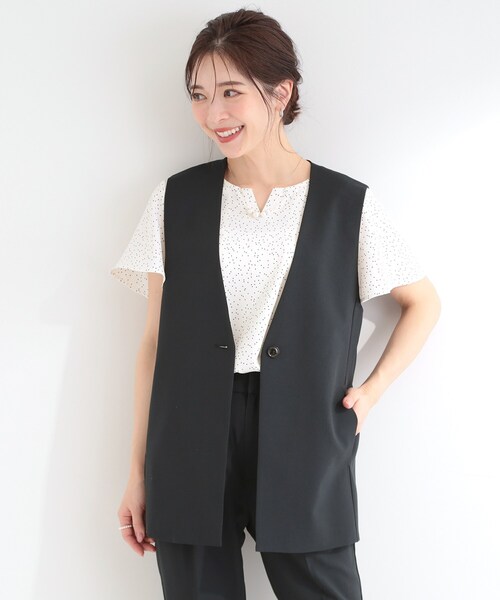 SHOO・LA・RUE(シューラルー)の「【セットアップ可/洗濯後しわになりにくい/S-LL】シンプルで合わせやすい ノーカラージレ(ベスト・レディース・ナチュラル/ネイビー/グレー・01/02/03/04)」の16枚目の写真