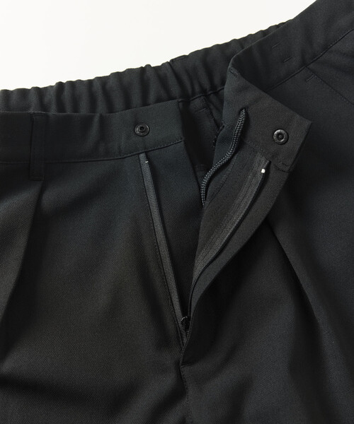 FREAK'S STORE（フリークスストア）の「速乾素材 リラックスフィット イージー ショートパンツ リネン風 ホームケア/LINEN LIKE EASY SHORTS（その他パンツ・メンズ・チャコールグレー/ブラウン/オフホワイト/ブラック/グリーン・SMALL/MEDIUM/LARGE）」の14枚目の写真