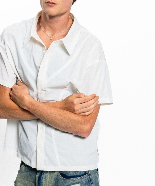 Elanque(エランク)の「curve line half sleeve shirt / カーブライン半袖シャツ(シャツ/ブラウス・メンズ・ホワイト/ブルー・MEDIUM/LARGE)」の5枚目の写真
