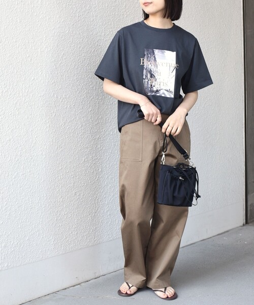 SHIPS Colors(シップス カラーズ)の「SHIPS Colors:〈接触冷感・UVカット〉PARIS フォト TEE◇(Tシャツ/カットソー・レディース・ダークグレー/オフホワイト/ブラウン・ONE SIZE)」の20枚目の写真