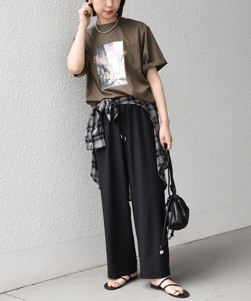 SHIPS Colors(シップス カラーズ)の「SHIPS Colors:〈接触冷感・UVカット〉PARIS フォト TEE◇(Tシャツ/カットソー・レディース・ダークグレー/オフホワイト/ブラウン・ONE SIZE)」の22枚目の写真