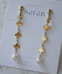 saran jewelry/クローバーモチーフ パール イヤリング/アレルギー対応