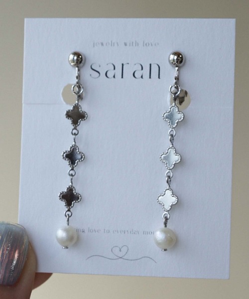 CERCA(チェルカ)の「saran jewelry/クローバーモチーフ パール イヤリング/アレルギー対応(イヤリング・レディース・シルバー/ゴールド・FREE)」の12枚目の写真