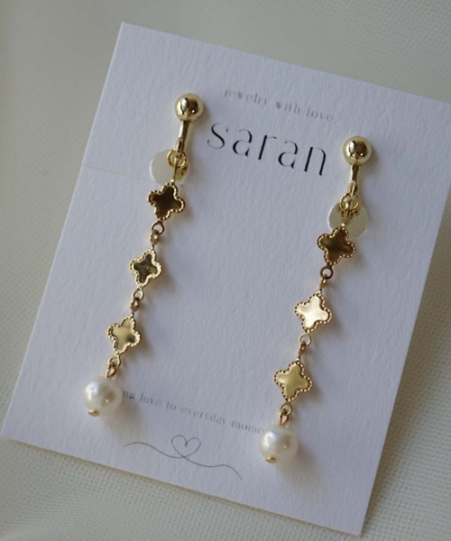 CERCA(チェルカ)の「saran jewelry/クローバーモチーフ パール イヤリング/アレルギー対応(イヤリング・レディース・シルバー/ゴールド・FREE)」の14枚目の写真