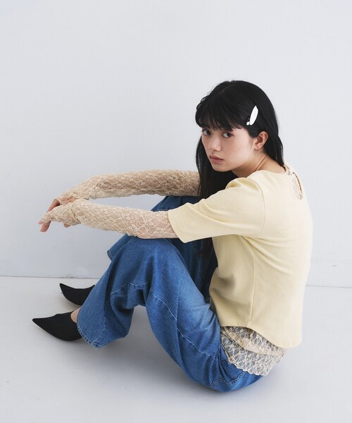 CODE A(コードエー)の「rib jersey point neck tee(Tシャツ/カットソー・レディース・ホワイト/ライトイエロー系/ボルドー/ブラック・00)」の12枚目の写真