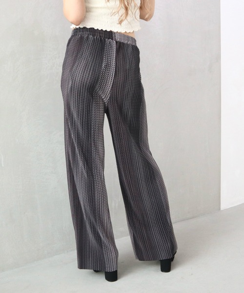CECIL McBEE(セシルマクビー)の「グラデーション風カットプリーツストレーツパンツ(その他パンツ・レディース・ベージュ/ブラック・LARGE/MEDIUM)」の9枚目の写真
