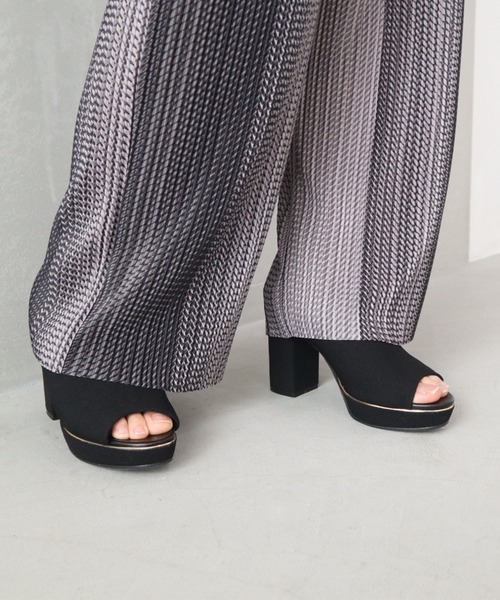 CECIL McBEE(セシルマクビー)の「グラデーション風カットプリーツストレーツパンツ(その他パンツ・レディース・ベージュ/ブラック・LARGE/MEDIUM)」の11枚目の写真