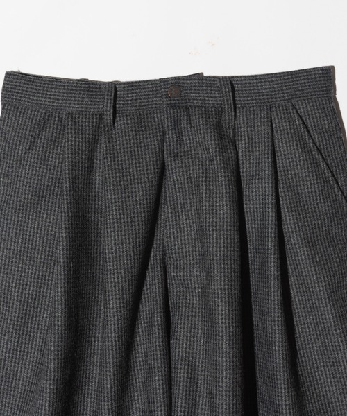 glamb(グラム)の「Knee Tuck Check Pants / ニータックチェックパンツ(その他パンツ・メンズ・グレー/ネイビー・S/M/L)」の17枚目の写真