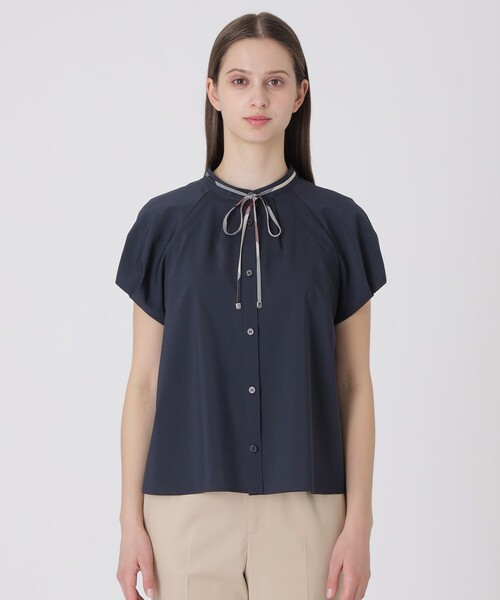 BLUE LABEL CRESTBRIDGE(ブルーレーベルクレストブリッジ)の「【接触冷感】タックスリーブブラウス(シャツ/ブラウス・レディース・ダークネイビー/ホワイト・36/38)」の9枚目の写真