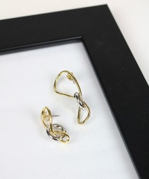 【Scrap Book】ねじれアシンメトリーピアス