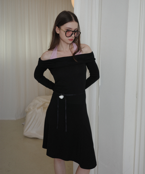 SALON DE YOHN（サロンドヨーン）の「Halter Neck Jersey Dress_ Black（ワンピース・レディース・その他・FREE）」の4枚目の写真
