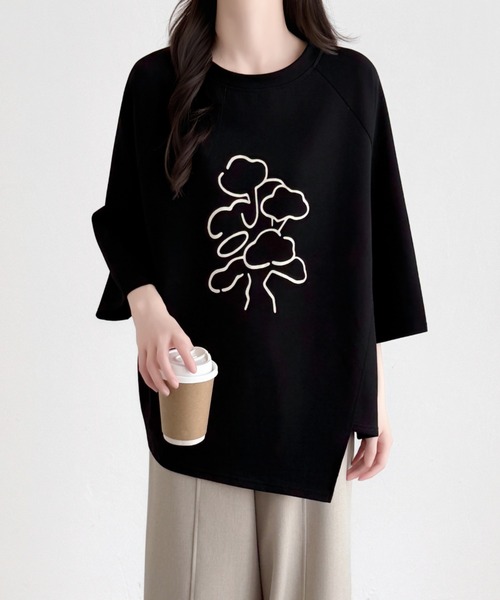 ABITOKYO(アビトーキョー)の「フロント花柄プリントオーバーTシャツ(Tシャツ/カットソー・レディース・ピンク/ホワイト/ブラック・FREE)」の3枚目の写真