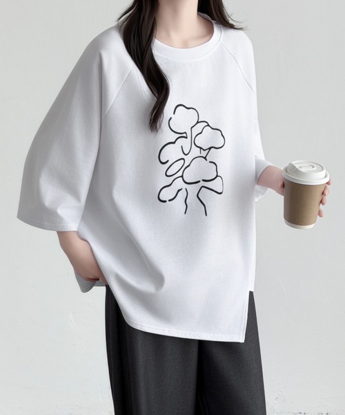 ABITOKYO(アビトーキョー)の「フロント花柄プリントオーバーTシャツ(Tシャツ/カットソー・レディース・ピンク/ホワイト/ブラック・FREE)」の11枚目の写真