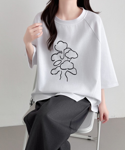 ABITOKYO(アビトーキョー)の「フロント花柄プリントオーバーTシャツ(Tシャツ/カットソー・レディース・ピンク/ホワイト/ブラック・FREE)」の15枚目の写真