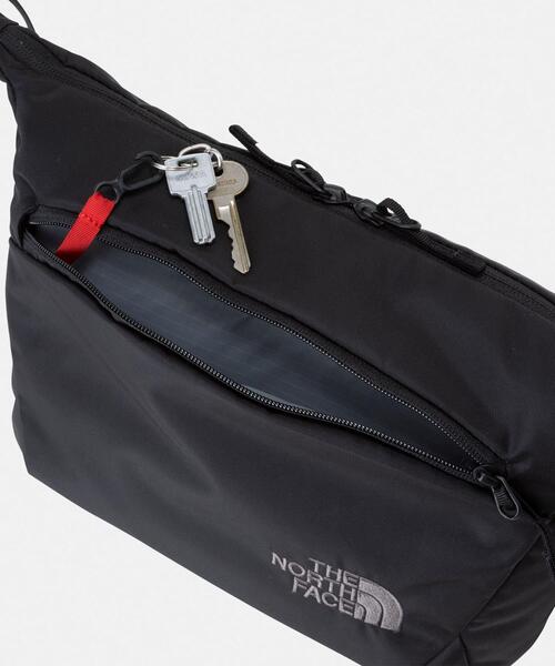 THE NORTH FACE(ザノースフェイス)の「THE NORTH FACE CAPELLA 5(ショルダーバッグ・メンズ・ブラック/ブルー/アイボリー・ONE)」の7枚目の写真