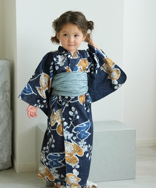 utatane(ウタタネ)の「2026新作 浴衣ワンピース2点セット 男女兼用 utatane(浴衣・キッズ・ネイビー系2/ブルー系1/ネイビー系1/イエロー系1/レッド系2/レッド系1/グリーン系1/ブルー系2・90cm/130cm/120cm/110cm/100cm)」の1枚目の写真