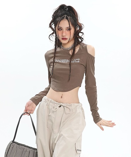 WESTBOY(ウエストボーイ)の「Y2K ラインストーン カットアウト スリムシルエット クロップドトップス WOG26S2TP04(Tシャツ/カットソー・レディース・ブラック/ブラウン・FREE)」の6枚目の写真