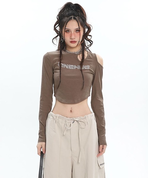 WESTBOY(ウエストボーイ)の「Y2K ラインストーン カットアウト スリムシルエット クロップドトップス WOG26S2TP04(Tシャツ/カットソー・レディース・ブラック/ブラウン・FREE)」の5枚目の写真