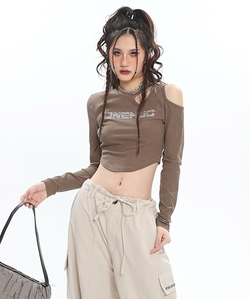 WESTBOY(ウエストボーイ)の「Y2K ラインストーン カットアウト スリムシルエット クロップドトップス WOG26S2TP04(Tシャツ/カットソー・レディース・ブラック/ブラウン・FREE)」の7枚目の写真