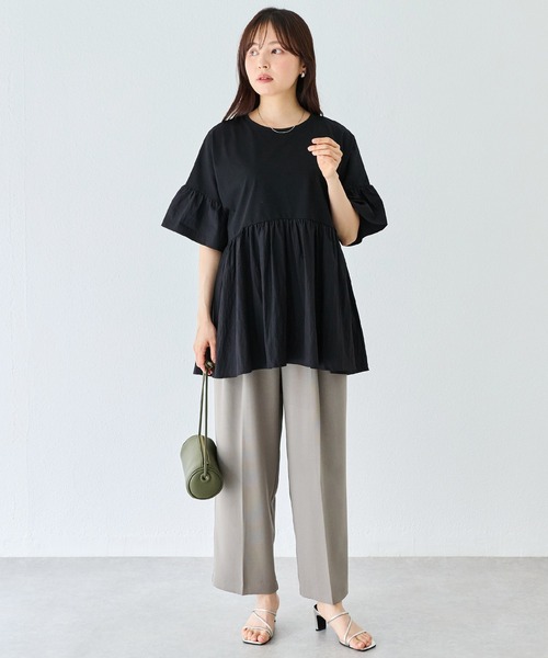 LAVEANGE(ラビアンジェ)の「異素材切替ティアードチュニック|甘すぎない絶妙なボリューム感/一枚で着映え/美シルエット/大人フェミニン/フレアスリーブ/体型カバー(チュニック・レディース・ブラック/グレー・M/LL/3L/4L/5L)」の16枚目の写真