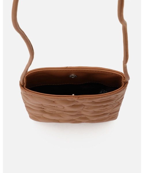 marimekko(マリメッコ)の「Unikko / Phone Pocket(ショルダーバッグ・レディース・ダークパープル/ブラウン・FREE)」の6枚目の写真