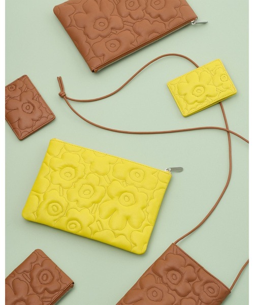 marimekko(マリメッコ)の「Unikko / Phone Pocket(ショルダーバッグ・レディース・ダークパープル/ブラウン・FREE)」の8枚目の写真