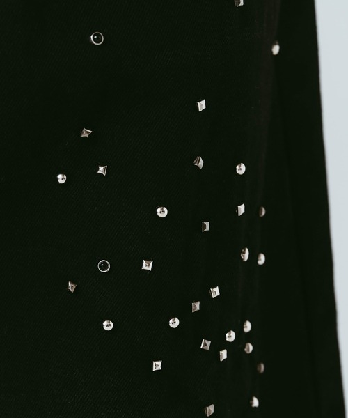 Knuth Marf(クヌースマーフ)の「【Knuth Marf】studded draped denim pants(デニムパンツ・レディース・ブルー/ブラック・XS/S)」の6枚目の写真