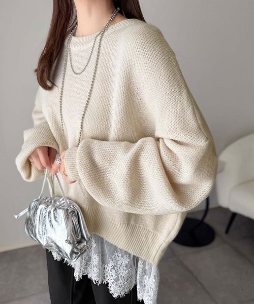 classicalelf（クラシカルエルフ）の「パッと着て、オシャレ完了◎裾レースドッキングニットプルオーバー（長袖）（ニット/セーター・レディース・アイボリー/モカ/グレー/チャコール/スミクロ・LARGE/X-LARGE/SMALL/MEDIUM）」の2枚目の写真
