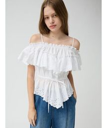 LILY BROWN（リリーブラウン）の「コットンレースオフショルトップス（Tシャツ/カットソー）」